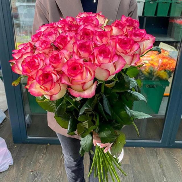 A classic bunch | ծաղիկներ, ծաղկեպսակներ, բույսեր - առաքում Երևան A classic bunch | ծաղիկներ, ծաղկեպսակներ, բույսեր - առաքում Երևան