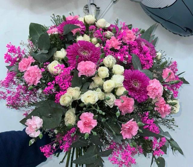Floral composition | ծաղիկներ, ծաղկեպսակներ, բույսեր - առաքում Երևան Floral composition | ծաղիկներ, ծաղկեպսակներ, բույսեր - առաքում Երևան